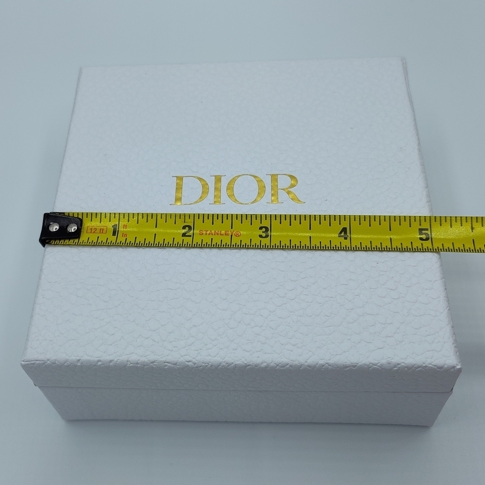 Dior Textured White Gift Box & Card Gold Logo 5x5 Hard Box Case Packaging NWOT - Picture 3 of 15